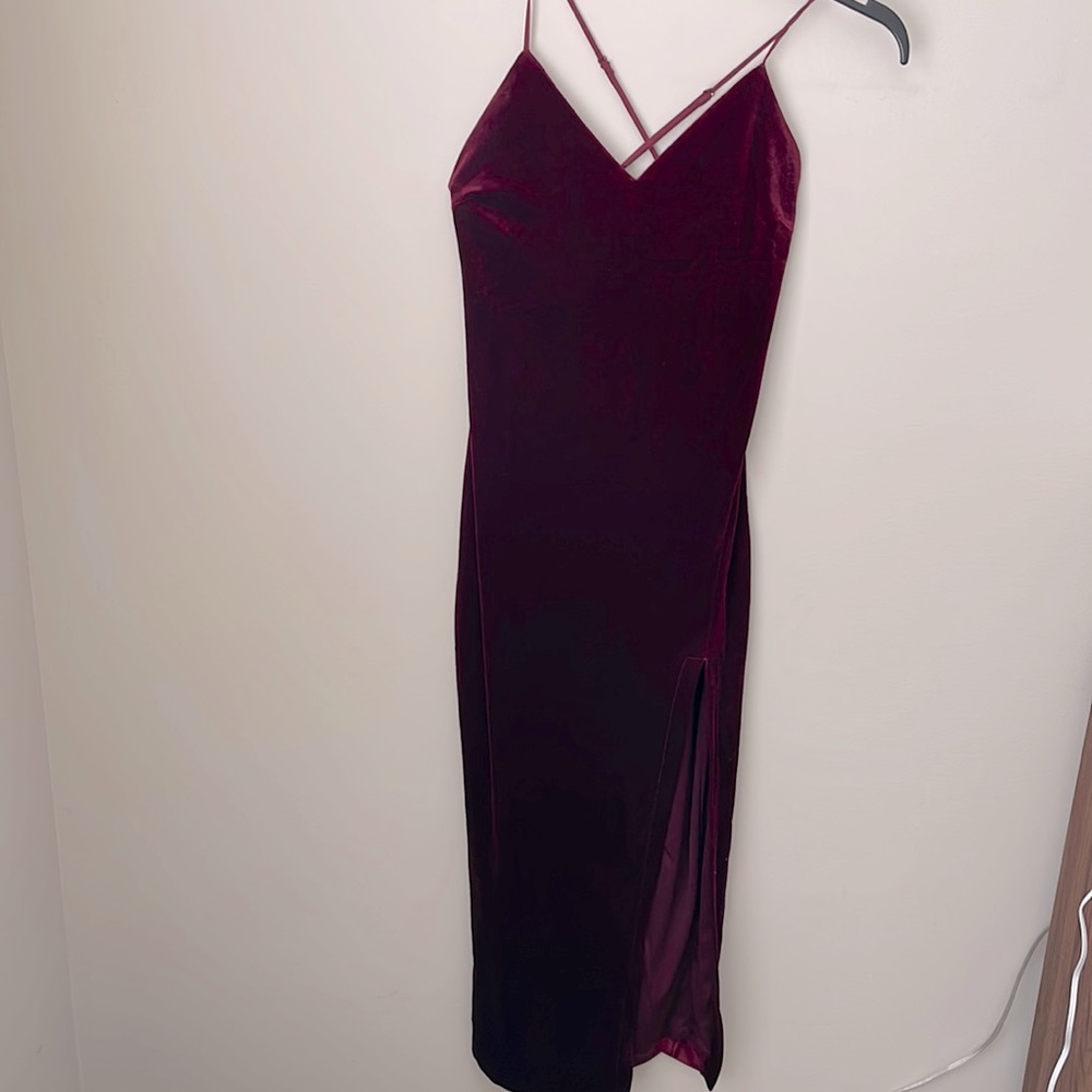 Bardot Red/Maroon Velvet Midi Dress with Slit